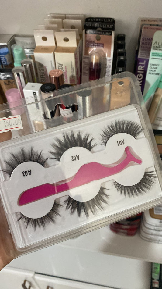 PACK OF LASHES